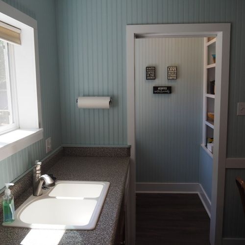 Kitchen:  the apartment has a full kitchen with all appliances including a dishwasher.
