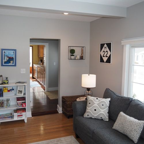 Living room:  very comfy and cozy!