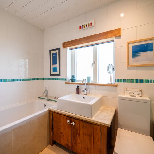 A0ef06d1 d150 4ce7 b315 92e07e338ce6 homerunner