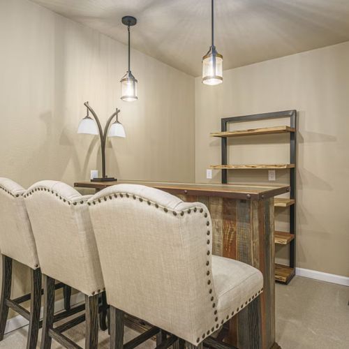 Ground-level dry bar—because every great stay deserves a space to sip and chill.