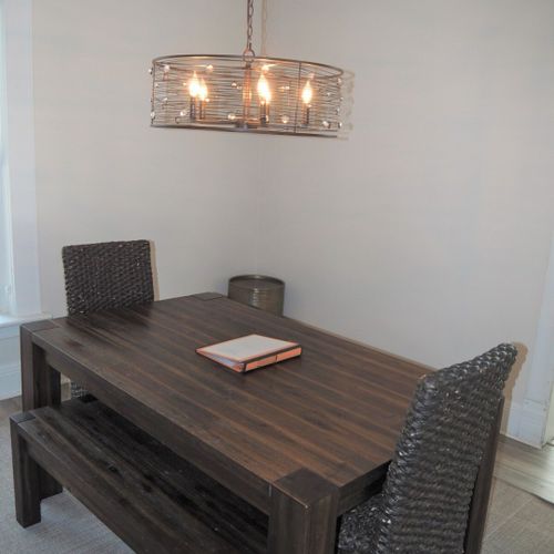 Dining room:  lovely dining room with a dining table, seating for 6 adults, and a beautiful chandelier!
