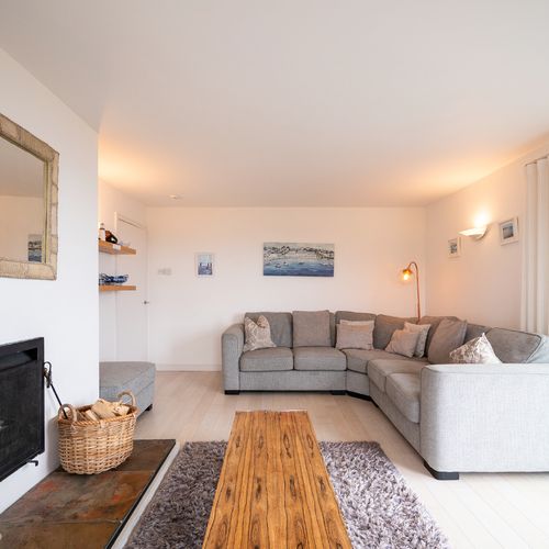 A5dc82f0 d7cd 4929 81e3 ec4136bdf837 homerunner