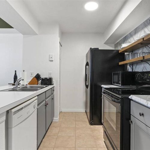 Fully equipped kitchen