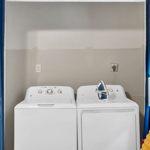 In-unit washer & dryer — pack light & stay comfortable all trip long.