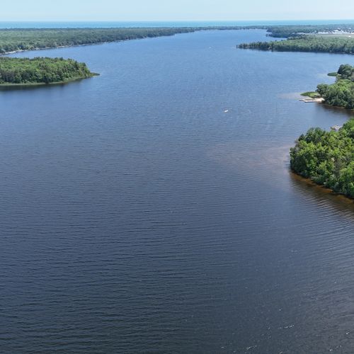 Exterior:  aerial view of the beautiful van etten lake