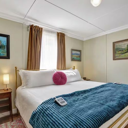 Sink into the deep comfort of a king-size bed made for rest.