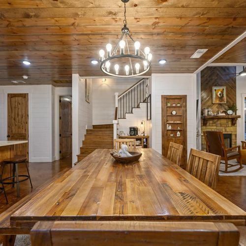 The formal dining table seats 7
