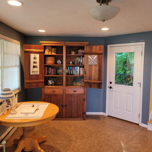 FOYER (FIRST FLOOR):  This is the downstairs foyer into which guests enter when entering the house from the main door.