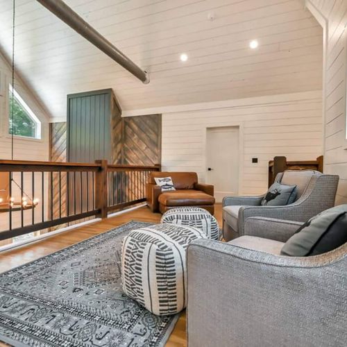 Lounge chairs and foot rests for ultimate comfort.