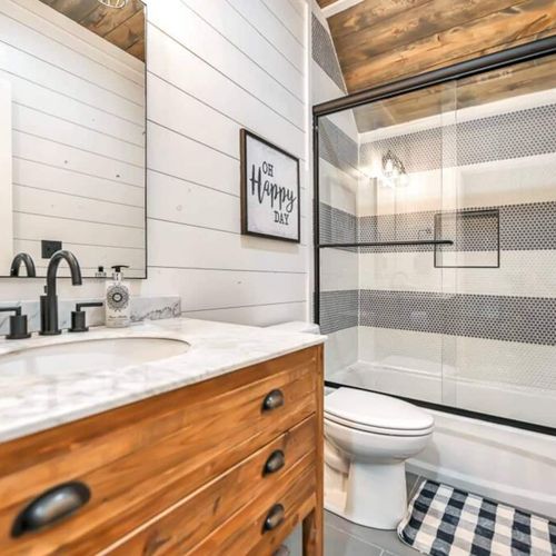 The private bathroom has a tub/shower combo.