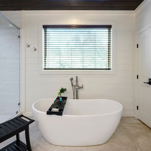 An oversized soaking tub!