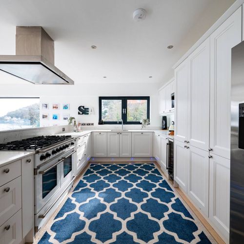 Well equipped kitchen