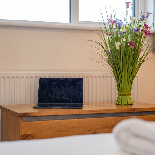 B0adc6e5 e08e 4c2a a05a 0fad4af4a8aa homerunner