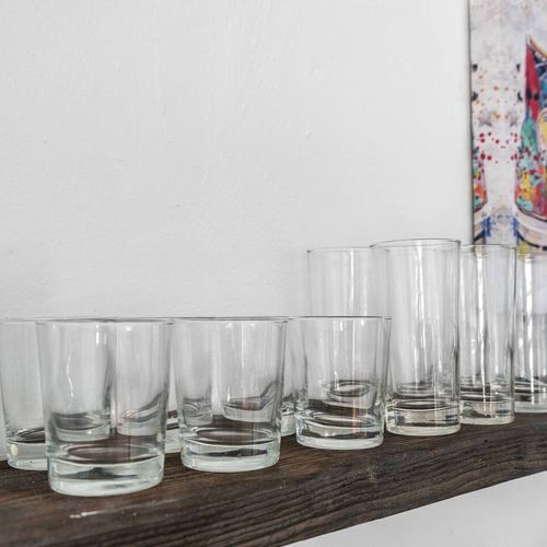 Our inviting kitchenette features with glasses