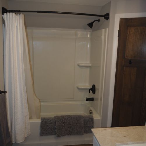 Bathroom #4 (second floor):  large full  bathroom on the second floor for the 5 upstairs bedrooms.