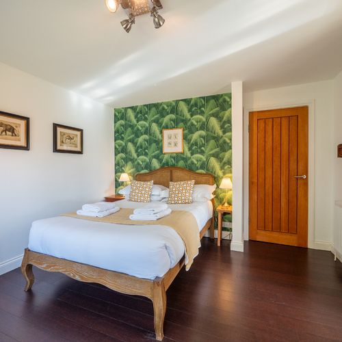 B30bb694 ae27 4570 a293 def597d41bec homerunner