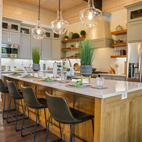 Glass and Timber offers modern convenience, and every detail is as stunning as the setting.