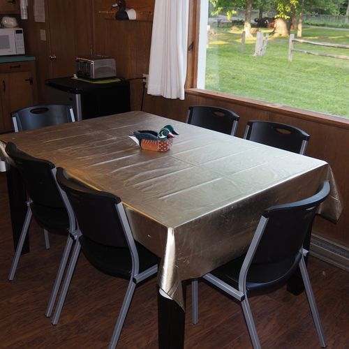 Dining area:  the cottage has a convenient dining table with seating for up to 6 adults.