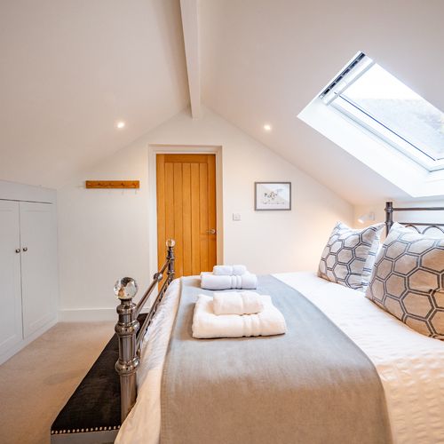 B405ddf7 f8d5 4d0e a3bd bda8e8ea7e1e homerunner