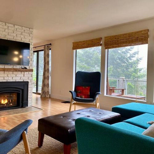 Spacious living space for games and fun.