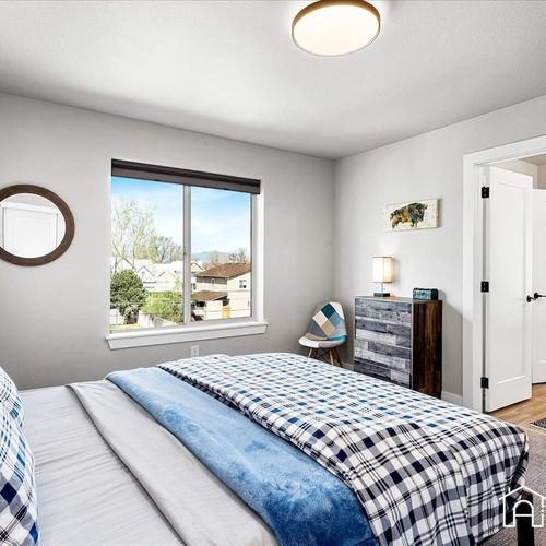 Sleep in style with modern furniture and décor while basking in the breathtaking mountain peaks just right outside your window.