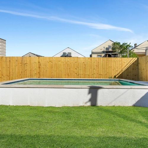 Pool & yard combo giving you the perfect outdoor setup for group hangs.