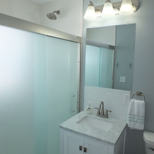 Bathroom (downstairs):  the cottage has a lovely, modern bathroom on the first floor.