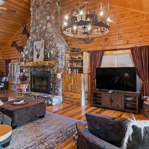Overall:  the spectacular living room!