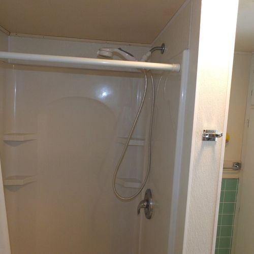 Bathroom (main floor):  full bathroom on the main floor.