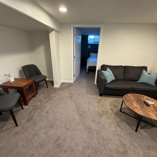 Family &Amp; Dog-Friendly Retreat With Fire Pit 101 Another comfy corner to relax, chat, or enjoy a good show.