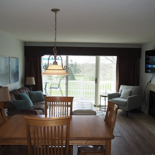 Dining area:  the condo has a convenient dining area between the kitchen and living room. There is seating for 4 adults.