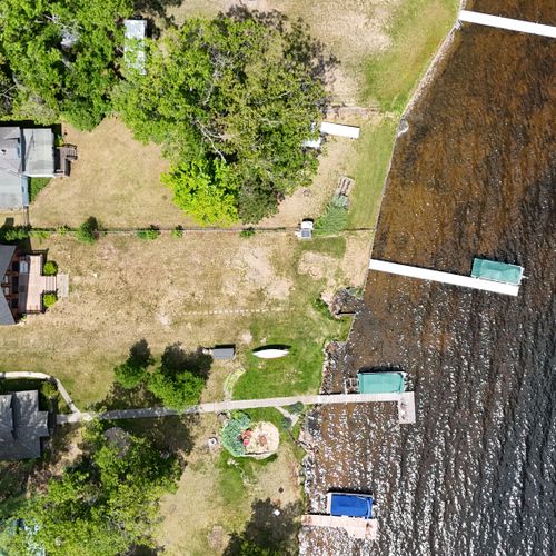 Exterior:  top-down view of the property to van etten lake