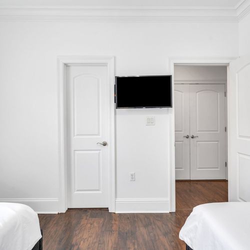Third bedroom with two twins