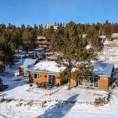 Our cabins nestled in natural beauty along the twin lakes.