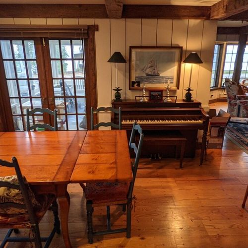 Dining area:  there is a lovely dining area with a table and chairs for 6 adults. (it might be possible to squeeze in 8 adults if needed. )