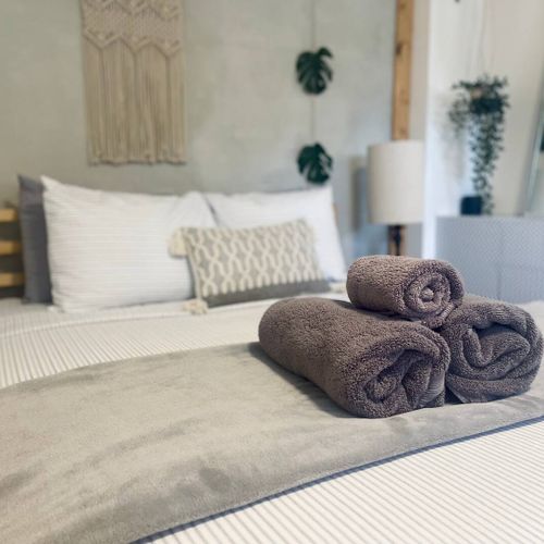 Private Ecological Apartment for two in the Mountain.  It has 1 Bedroom, 1 Bathroom, Kitchen, Wifi, Smart Tv and Air Conditioning.