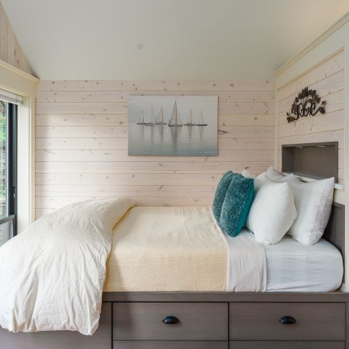 Simple, warm, and comfortable, complete with fresh linens.