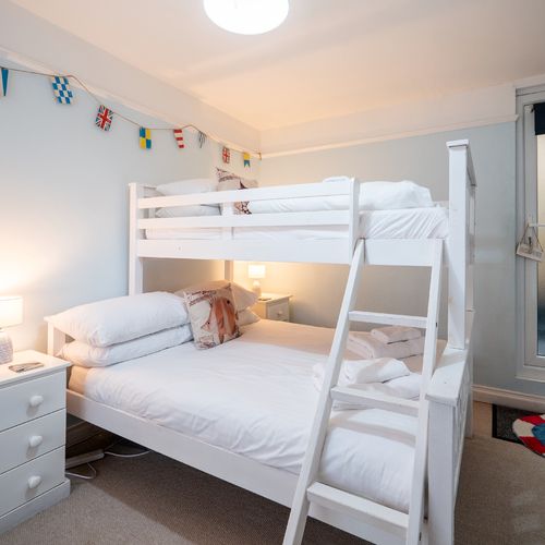 Bca9c313 13a9 4e2e 9c94 a61fbc83b72a homerunner