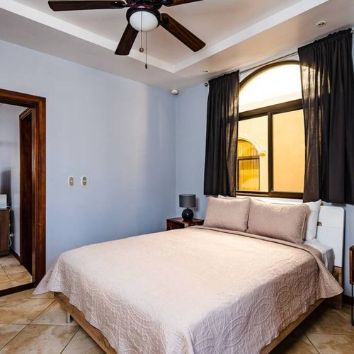 King size bed