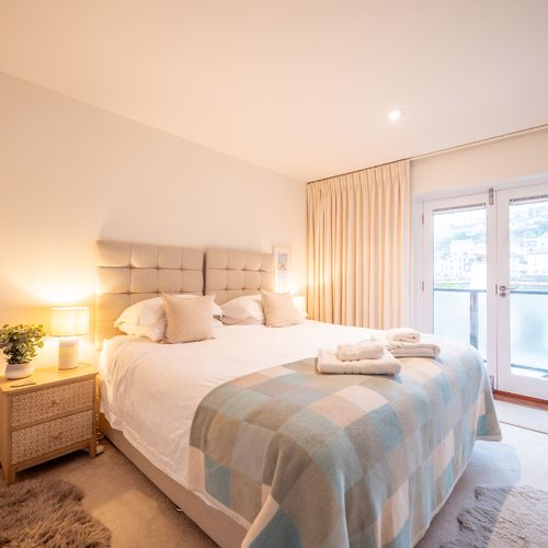 Super king or twin room with balcony access