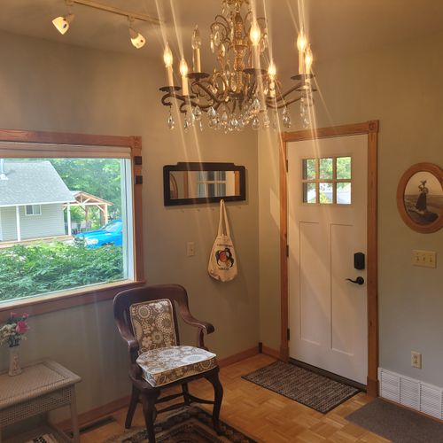 Foyer:  one of the fun and quirky aspects of the home is that in the large front foyer there is a day bed, which include a trundle bed underneath.