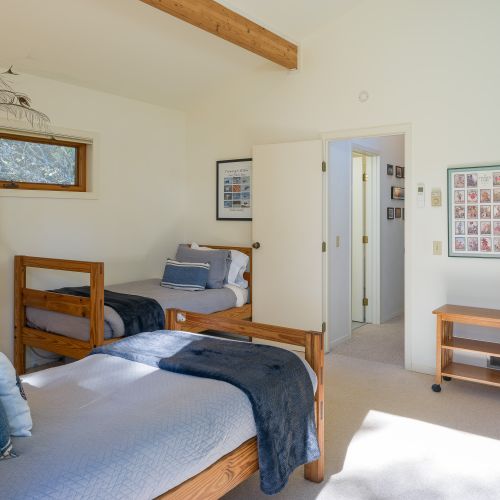 c160c3b9 1b1e 4dab b64b c8f15a948c2f homerunner