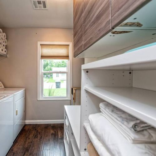 Full sized washer and dryer for guest use