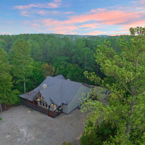 Cabin in the pines with all the rustic charm!