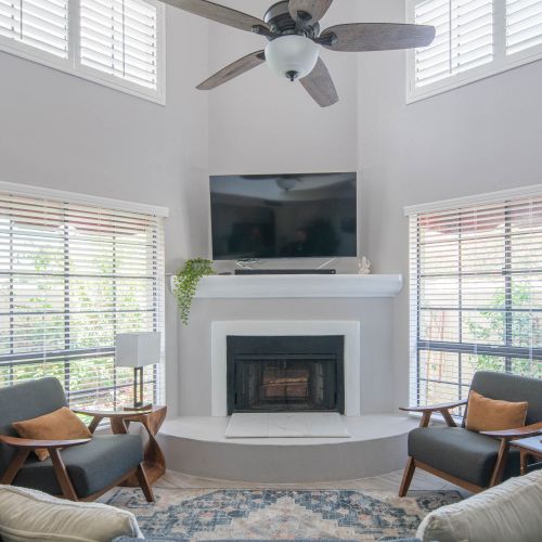 c328dec1 f4a7 4383 8d21 4e3e690d491b homerunner