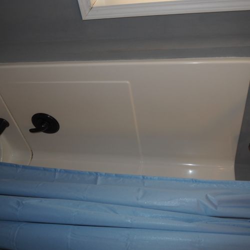 Bathroom #1 (main floor):  full en suite bathroom for bedroom #1.