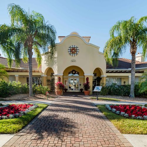Vista Cay Resort Clubhouse Front Entrace