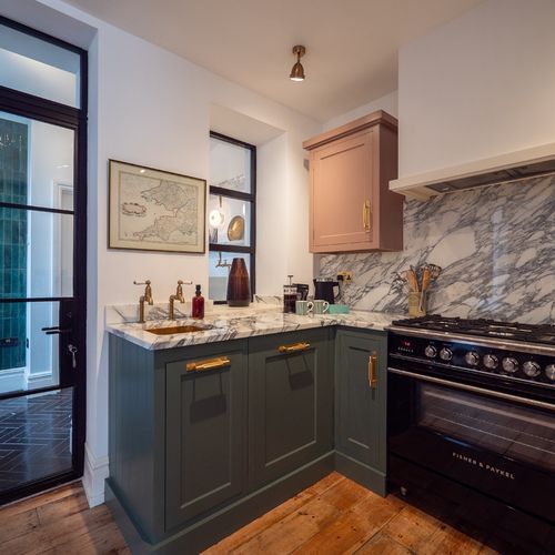 C702af18 b78a 4574 b148 3a9d9e0129e6 homerunner