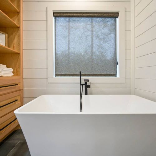 Soaking tub!