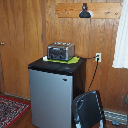 Kitchen:  includes a separate beverage cooler as well.